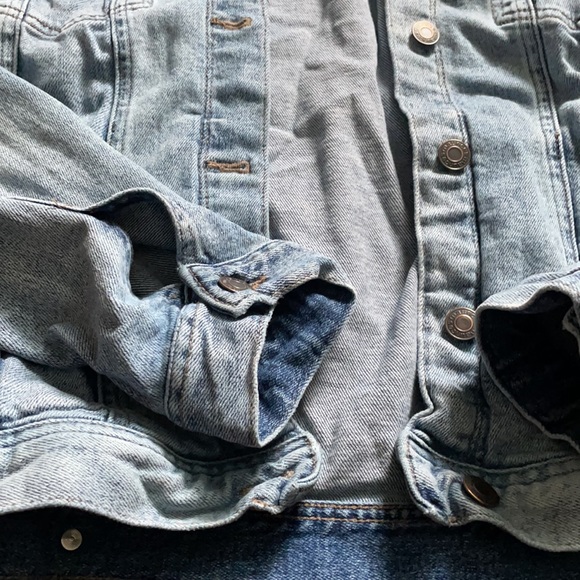 Denim jacket - Picture 4 of 4